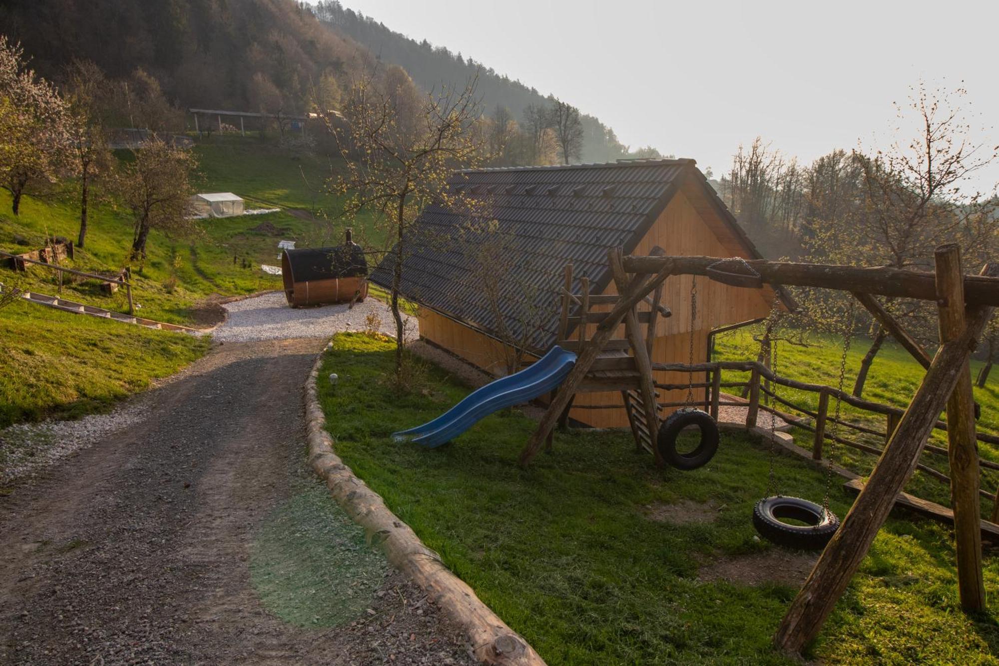 Pr' Koncovc Lägenhet Kranj Exteriör bild